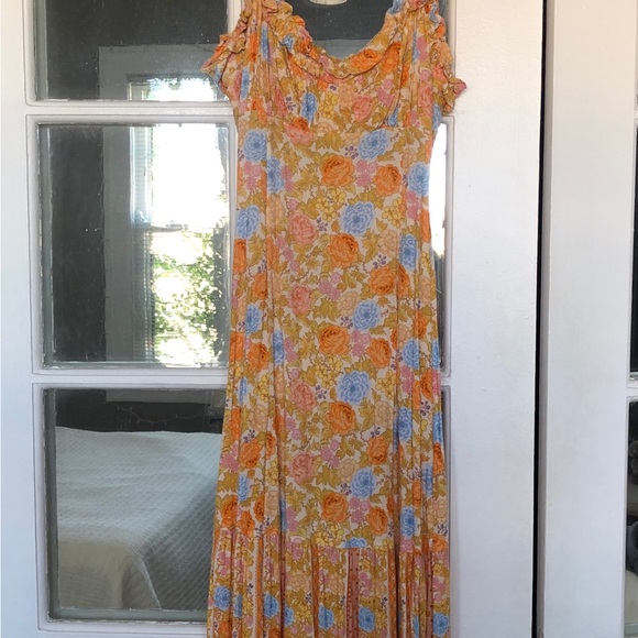 Spell Enchanted Wood Strappy Maxi Dress - Large - Picture 4 of 10